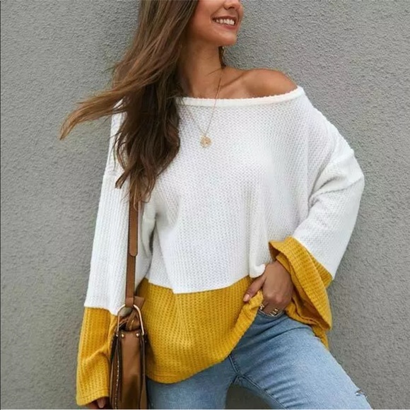 Tops - HP!! 5/5/20🌼Soft Comfy Oversized Bell Sleeve Top